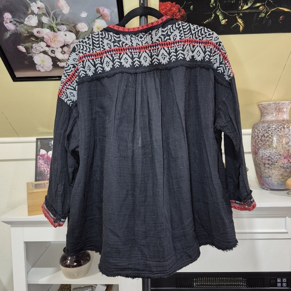 Johnny Was Black Blouse with Red and Gray Accents - Picture 6 of 10